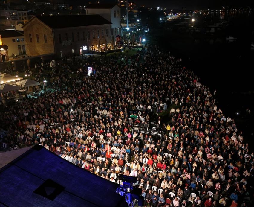 20. Ayvalık Uluslararası Zeytin Hasat ve Turizm Festivali’nde müzik dolu gece...