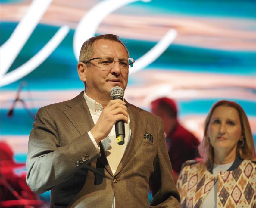 20. Ayvalık Uluslararası Zeytin Hasat ve Turizm Festivali’nde müzik dolu gece...