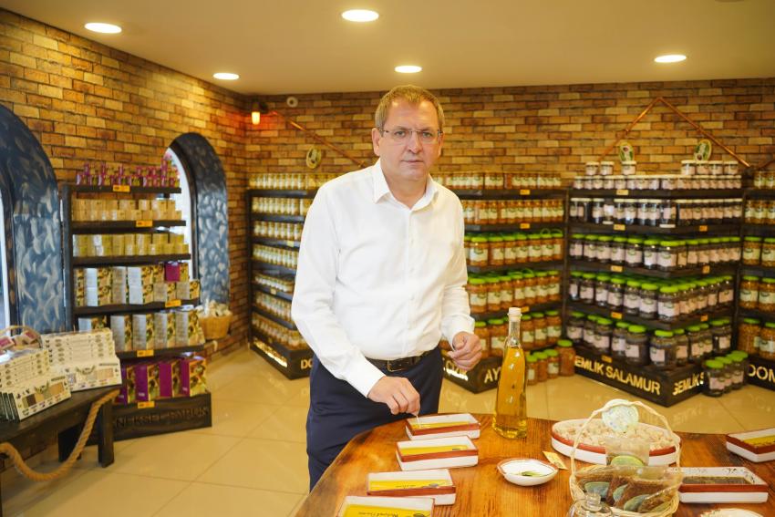 Ayvalık Belediye Başkanı Mesut Ergin’den internet üzerinden Ayvalık zeytinyağı alacak olan tüketicilere uyarı!