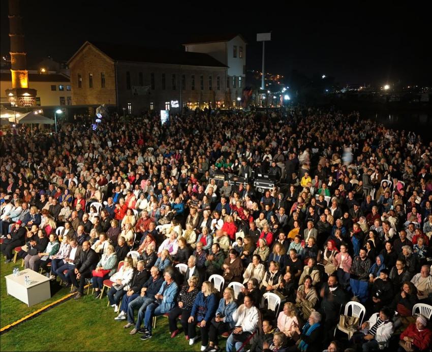 20. Ayvalık Uluslararası Zeytin Hasat ve Turizm Festivali’nde müzik dolu gece...