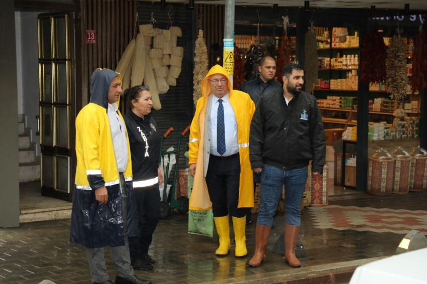 Başkan Ertaş, yağmurla mücadelede sahada