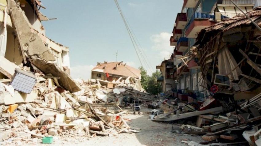 BÜYÜK MARMARA DEPREMI ILE ILGILI KABUS GIBI SÖZLER! '10 YIL IÇINDE OLABILIR' DIYEREK 24 ILI TEK TEK SAYDI...