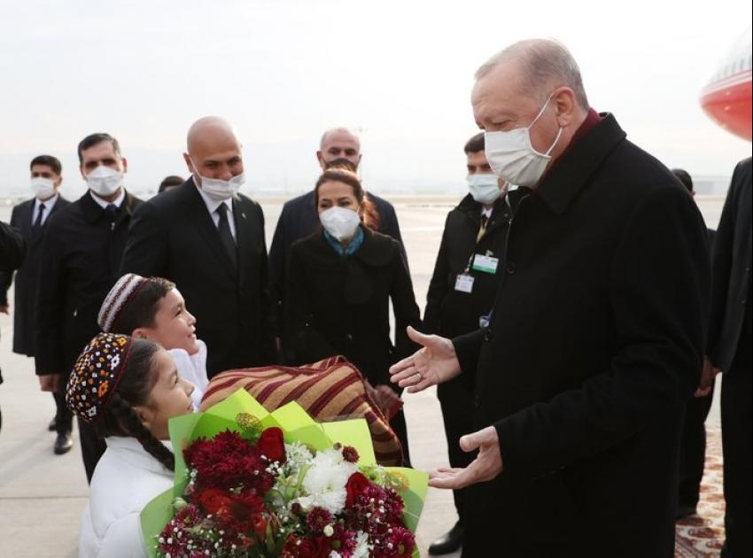 TÜRKMENISTAN'DA TARIHI GÜN: 9 MADDELIK ANLAŞMA IMZALANDI! BAŞKAN ERDOĞAN'DAN ÖNEMLI AÇIKLAMALAR.