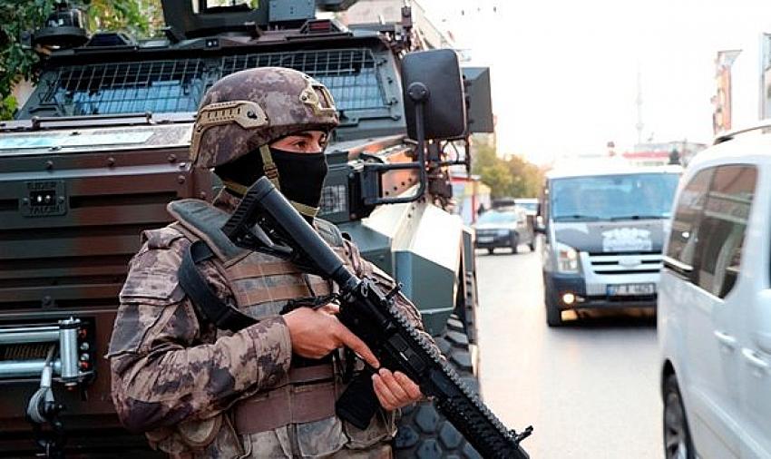 DIYARBAKIR MERKEZLI 4 ILDE, TERÖR ÖRGÜTÜ PKK'NIN ŞEHIR YAPILANMASINA YÖNELIK OPERASYONDA 18 ŞÜPHELI GÖZALTINA ALINDI..