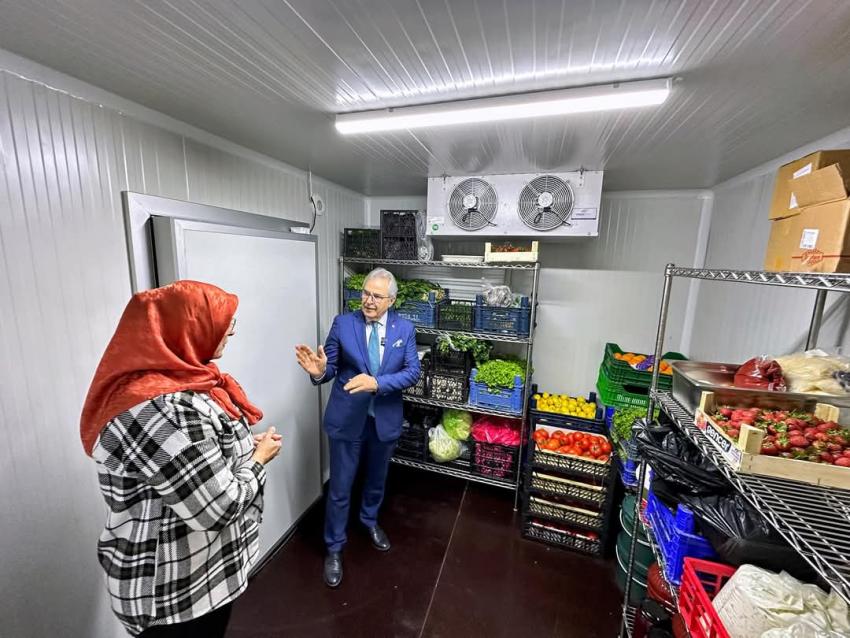 BAŞKAN MİRZA, BELEDİYE İMALATHANESİNDE ÜRETİM SÜREÇLERİNİ İNCELEDİ