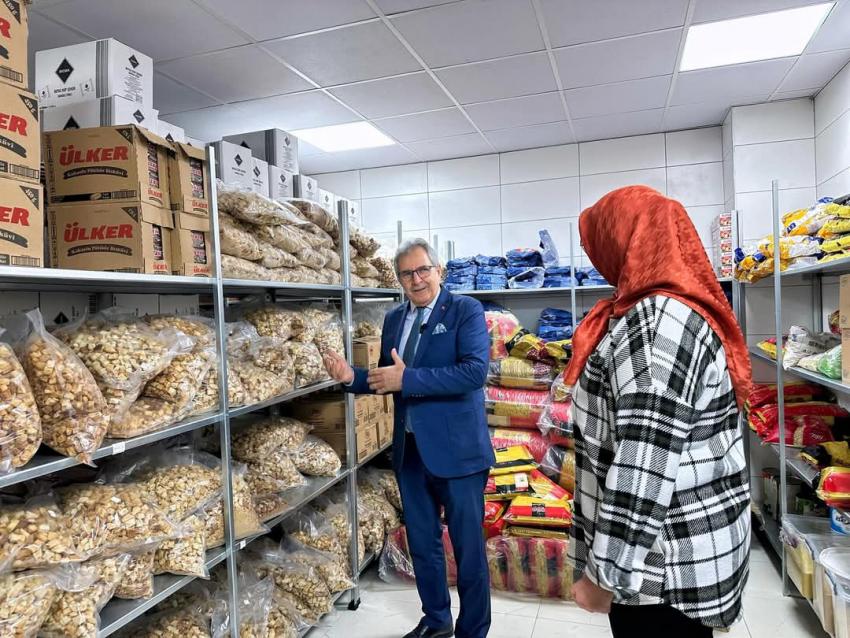 BAŞKAN MİRZA, BELEDİYE İMALATHANESİNDE ÜRETİM SÜREÇLERİNİ İNCELEDİ