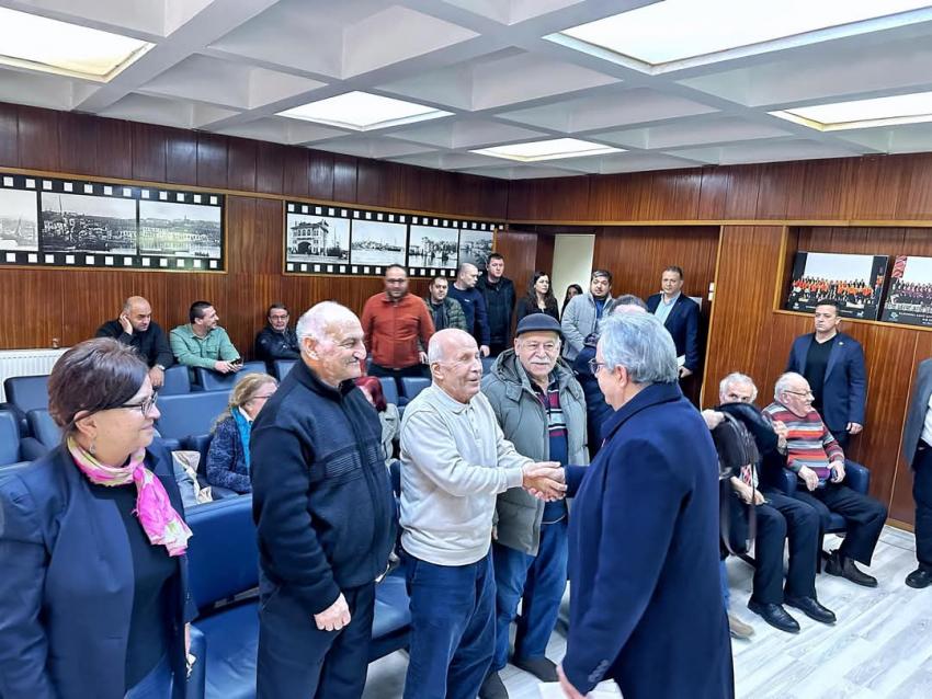 BAŞKAN DURSUN MİRZA, ESKİ BELEDİYE BİNASI’NDA KENT KONSEYİ VE SİVİL TOPLUM ÖRGÜTLERİYLE BİR ARAYA GELDİ