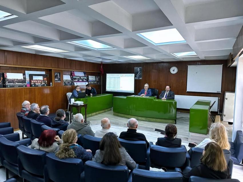 BAŞKAN DURSUN MİRZA, ESKİ BELEDİYE BİNASI’NDA KENT KONSEYİ VE SİVİL TOPLUM ÖRGÜTLERİYLE BİR ARAYA GELDİ