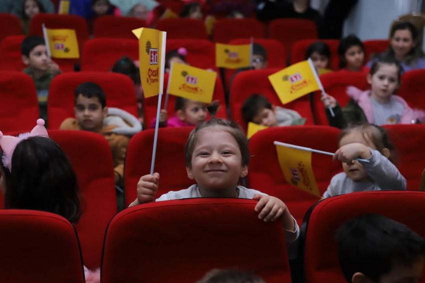 BANDIRMA BELEDİYESİ VE ETİ ÇOCUK TİYATROSU'NDAN MİNİKLERE UNUTULMAZ TİYATRO KEYFİ