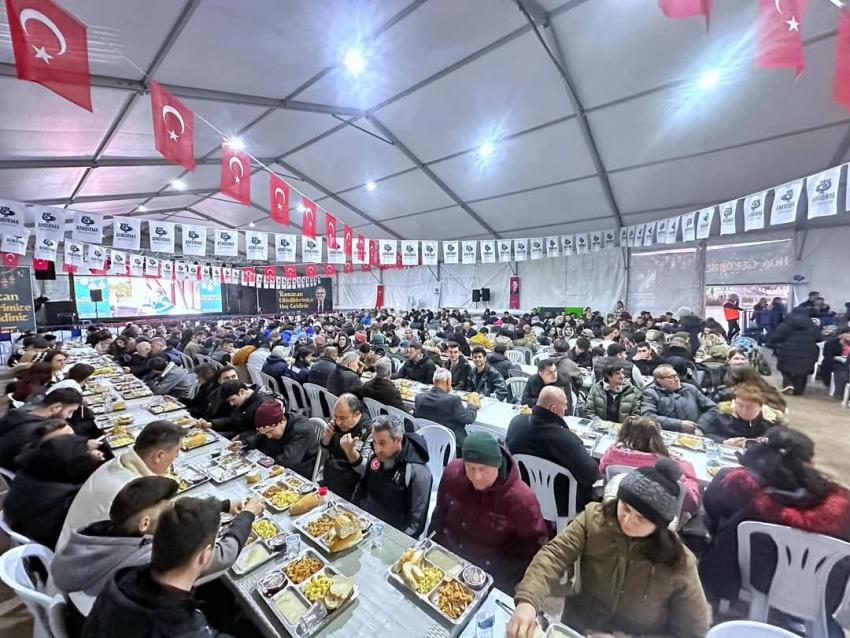 BANDIRMA BELEDİYESİ’NİN İFTAR SOFRASINDA BİRLİK VE DAYANIŞMA