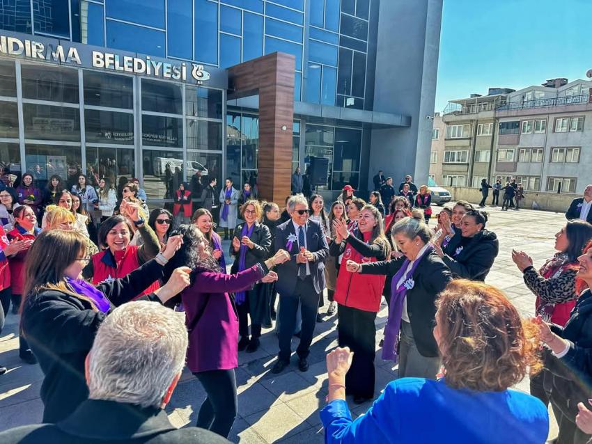 GREV YAPAN EMEKÇİ KADINLARA BAŞKAN MİRZA’DAN DESTEK