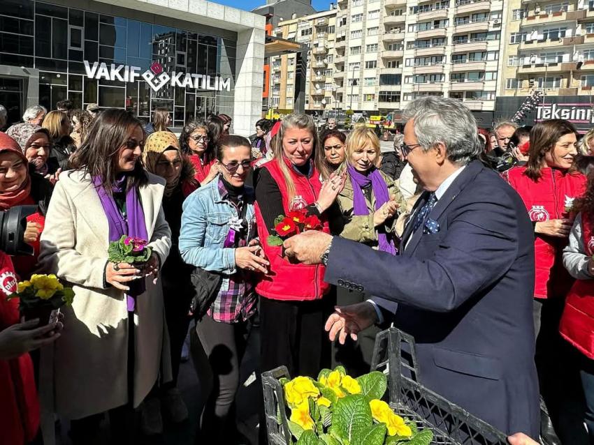 GREV YAPAN EMEKÇİ KADINLARA BAŞKAN MİRZA’DAN DESTEK