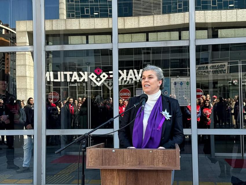 GREV YAPAN EMEKÇİ KADINLARA BAŞKAN MİRZA’DAN DESTEK