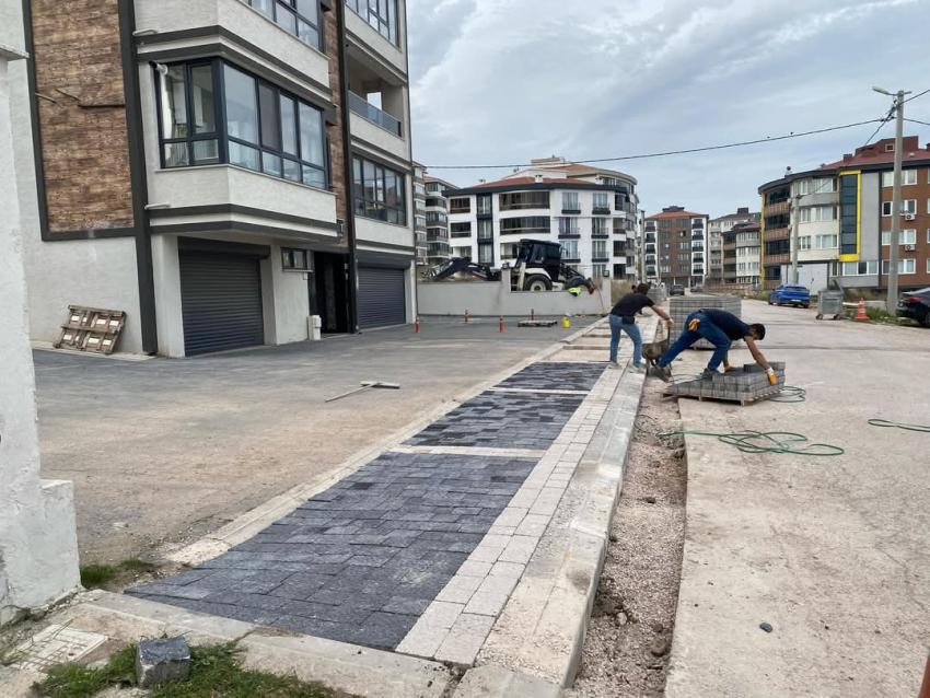 BANDIRMA’DA YOL BAKIM VE ONARIM ÇALIŞMALARI DEVAM EDİYOR