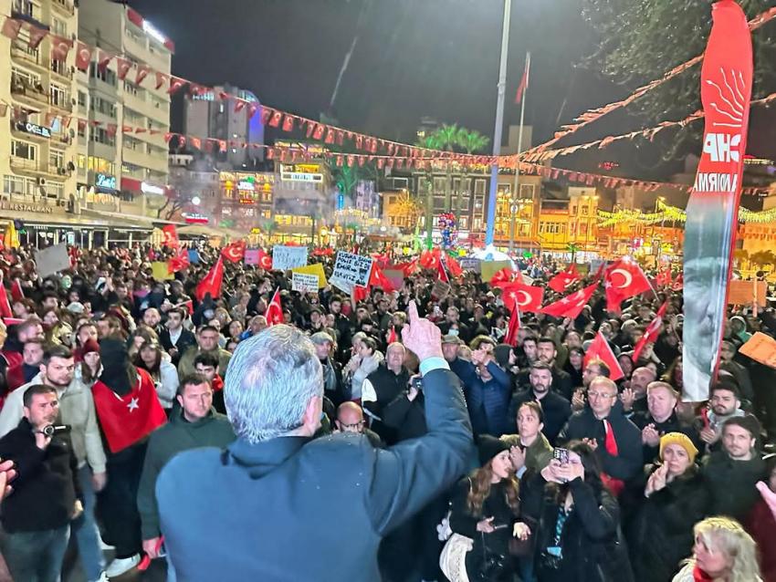 BANDIRMA HALKI DEMOKRASİYE VE HALKIN İRADESİNE SAHİP ÇIKTI