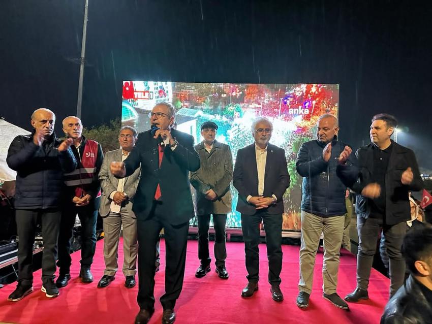 BANDIRMA HALKI DEMOKRASİYE VE HALKIN İRADESİNE SAHİP ÇIKTI