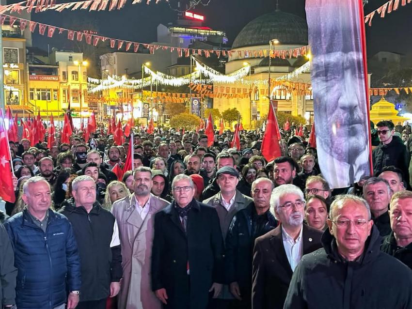 BANDIRMA HALKI DEMOKRASİYE VE HALKIN İRADESİNE SAHİP ÇIKTI