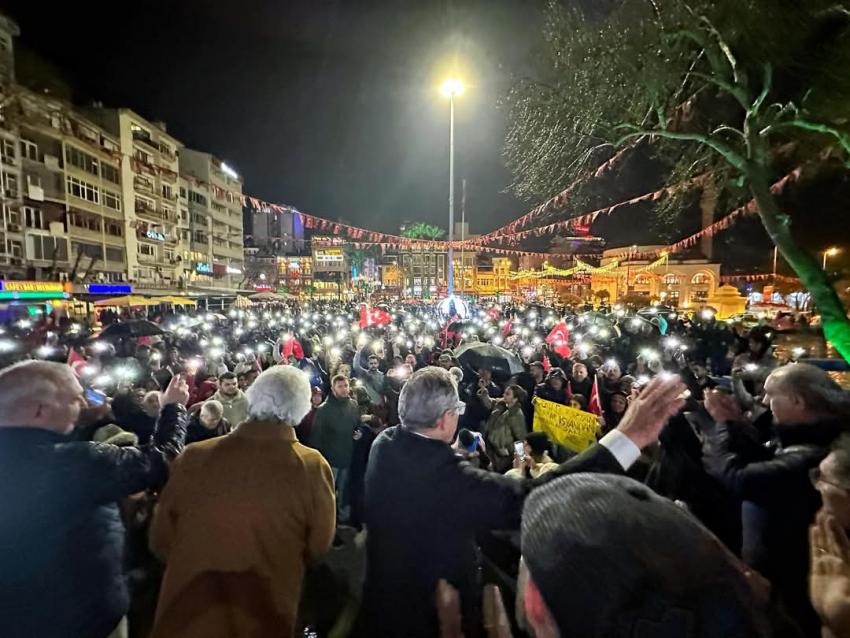 BANDIRMA HALKI DEMOKRASİYE VE HALKIN İRADESİNE SAHİP ÇIKTI