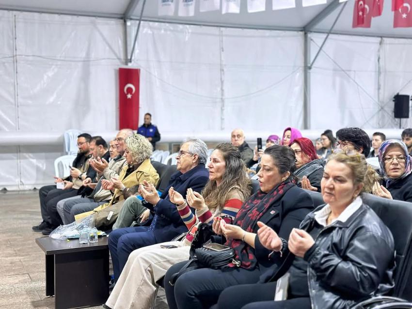 BANDIRMA’DA KADİR GECESİ MANEVİYATI HEP BİRLİKTE YAŞANDI