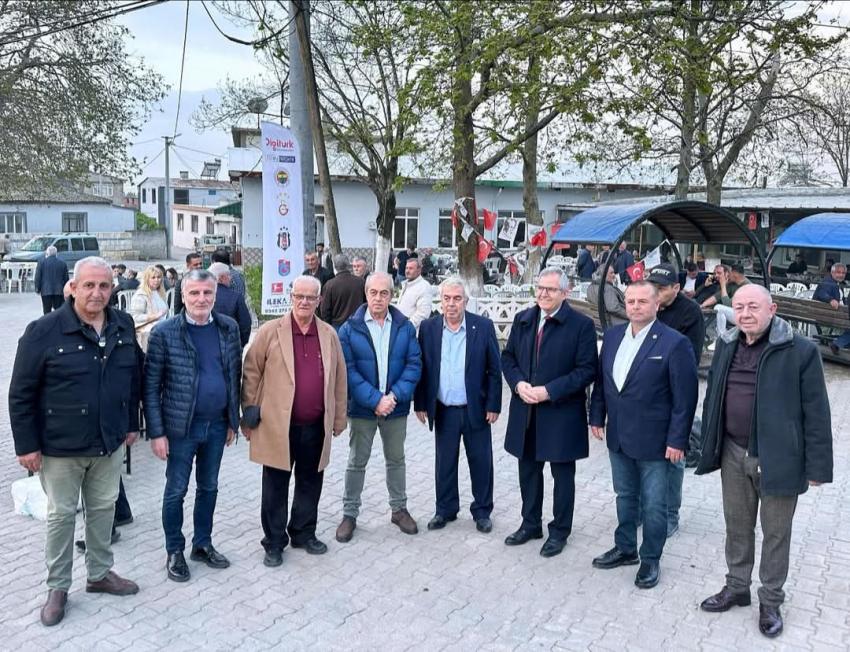 BANDIRMA BELEDİYE BAŞKANI DURSUN MİRZA, YEŞİLÇOMLU MAHALLESİNDEKİ İFTAR YEMEĞİNE KATILDI