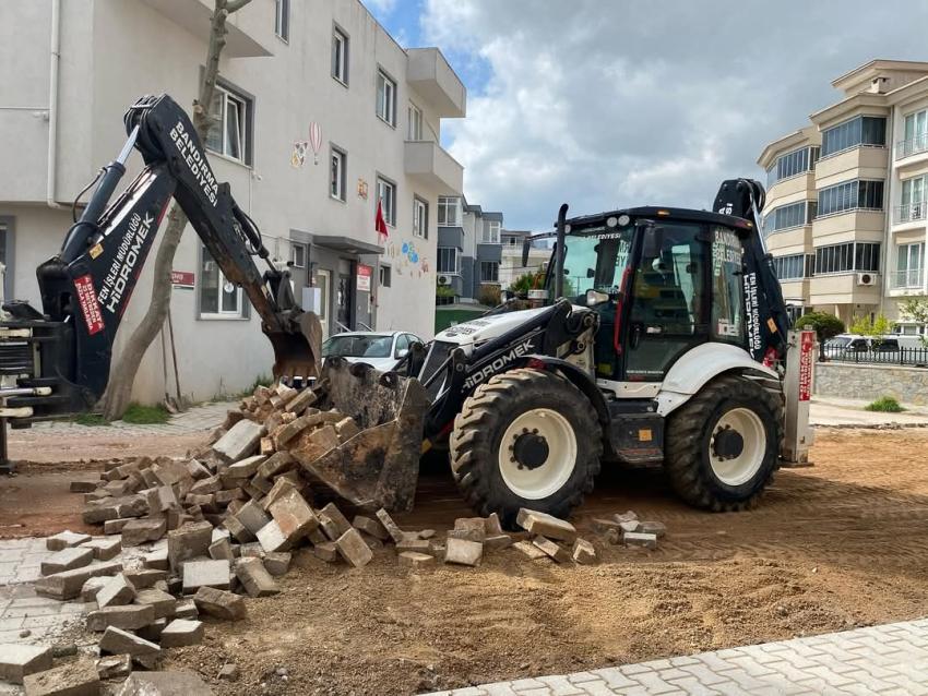 BANDIRMA BELEDİYESİ’NDE ÇALIŞMALAR TÜM HIZIYLA DEVAM EDİYOR