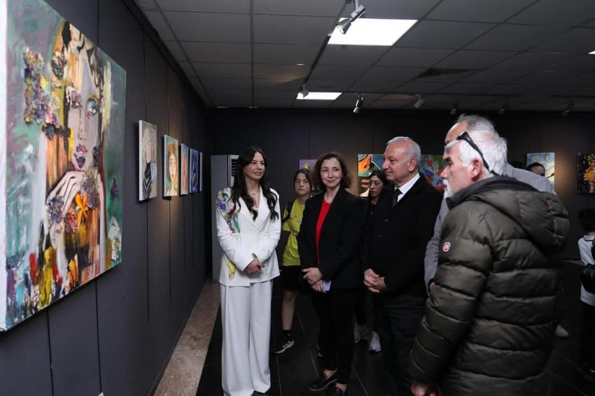 BANDIRMA’DA SANATIN KALBİ TUNÇ BAŞARAN KÜLTÜR MERKEZİ’NDE ATTI