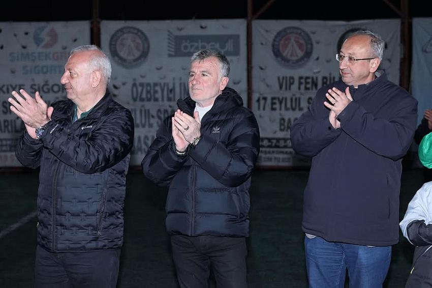 BANDIRMA BELEDİYESİ FUTBOL TAKIMI ŞİRKETLER LİGİ'NDE TARİH YAZDI