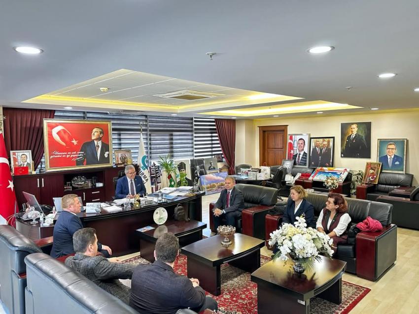 BAŞKAN MİRZA, ATATÜRKÇÜ DÜŞÜNCE DERNEĞİ BANDIRMA ŞUBESİ YÖNETİMİNİ AĞIRLADI