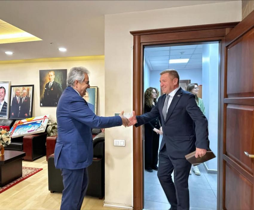 BAŞKAN MİRZA, ATATÜRKÇÜ DÜŞÜNCE DERNEĞİ BANDIRMA ŞUBESİ YÖNETİMİNİ AĞIRLADI