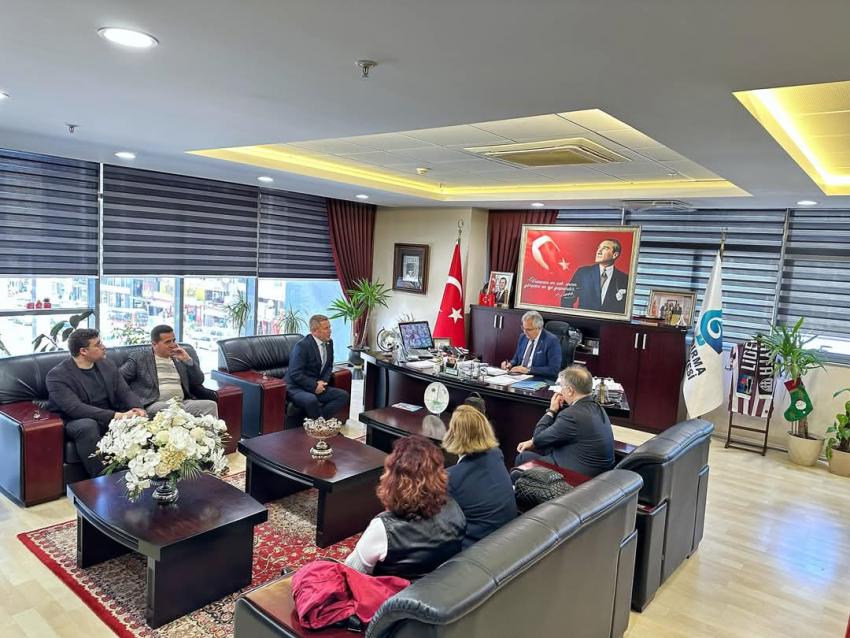 BAŞKAN MİRZA, ATATÜRKÇÜ DÜŞÜNCE DERNEĞİ BANDIRMA ŞUBESİ YÖNETİMİNİ AĞIRLADI