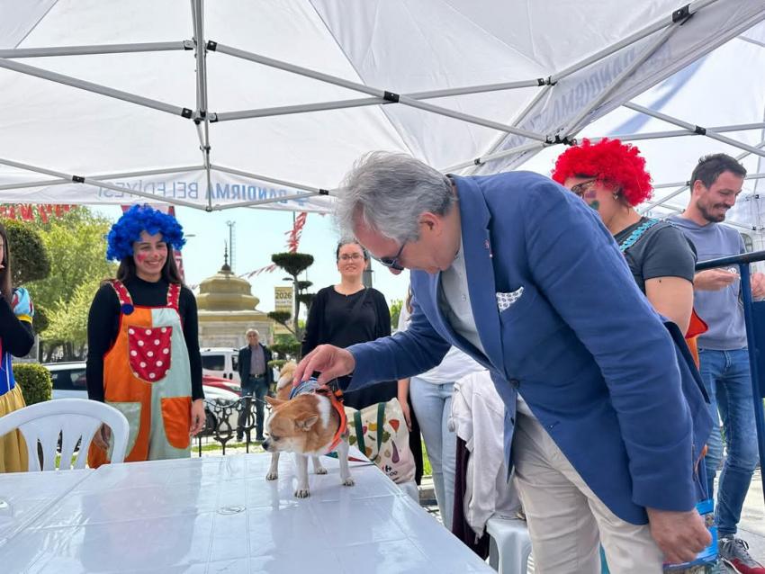 BANDIRMA CUMHURİYET MEYDANI’NDA 23 NİSAN COŞKUSU!