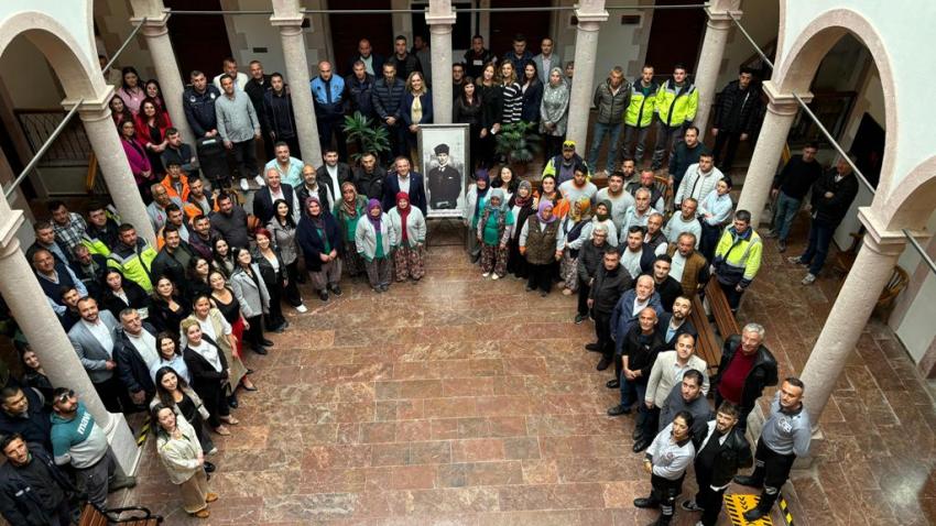 AYVALIK’TA BAŞKAN ERGİN MESAİ ARKADAŞLARIYLA BAYRAMLAŞTI