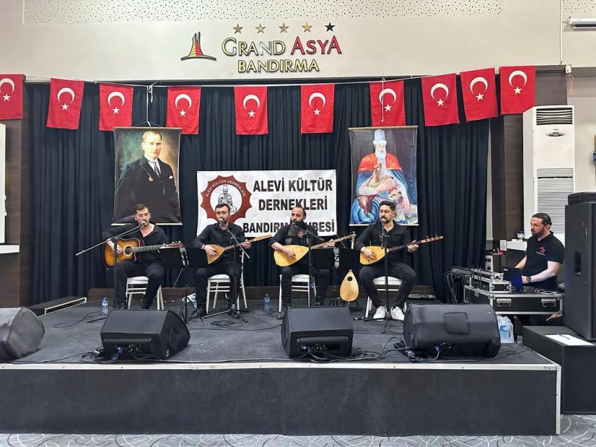 BANDIRMA BELEDİYE BAŞKANI DURSUN MİRZA, ALEVİ KÜLTÜR DERNEKLERİ BANDIRMA ŞUBESİ’NİN DAYANIŞMA GECESİ’NE KATILDI