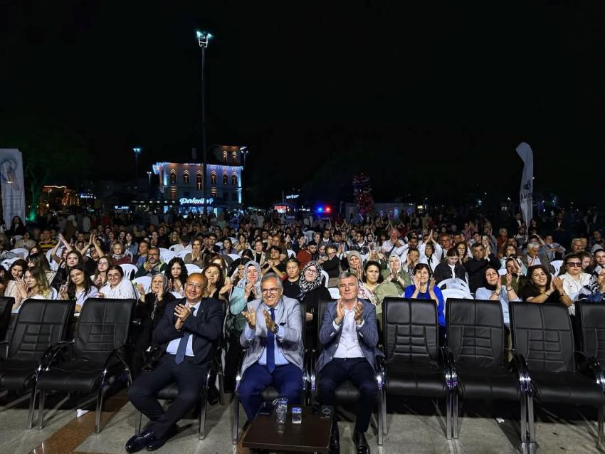 BANDIRMA SAHİL ŞENLİKLERİ COŞKUYLA BAŞLADI!