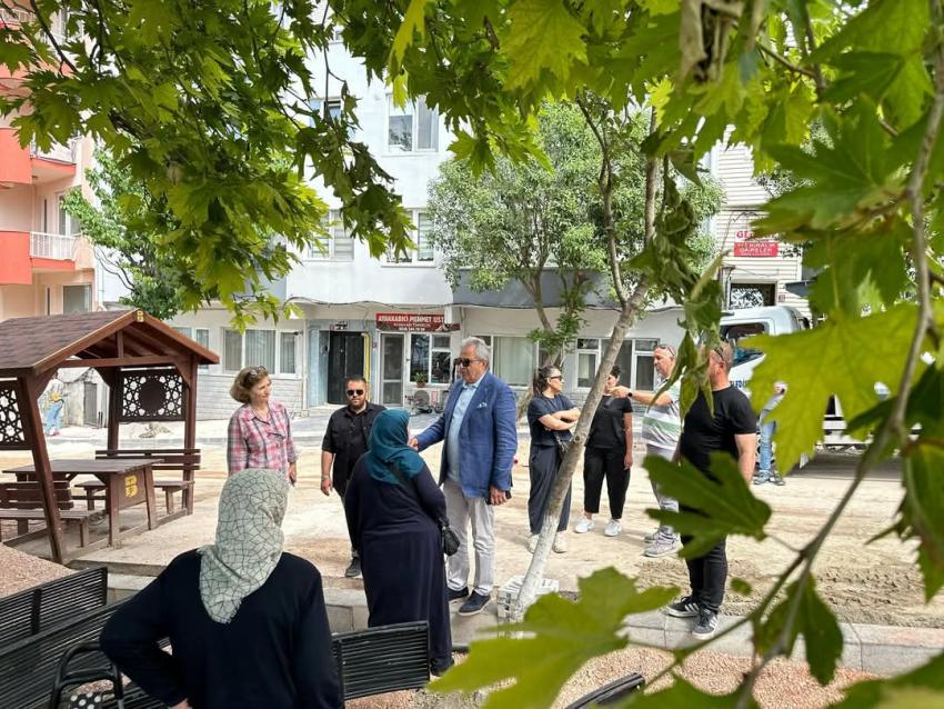 MEHMETÇİK CADDESİ’NDE YENİLEME ÇALIŞMALARI HIZLA SÜRÜYOR