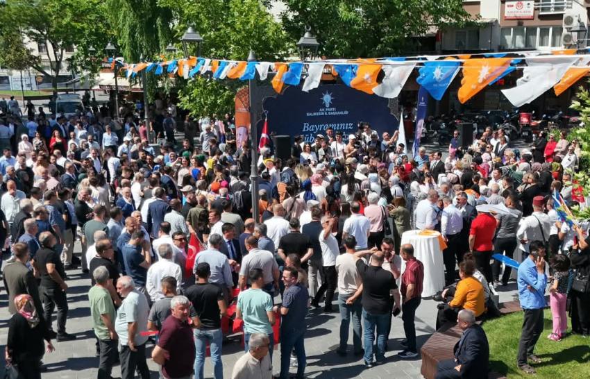 AK Parti Balıkesir Teşkilatı Bayramda Kenetlendi