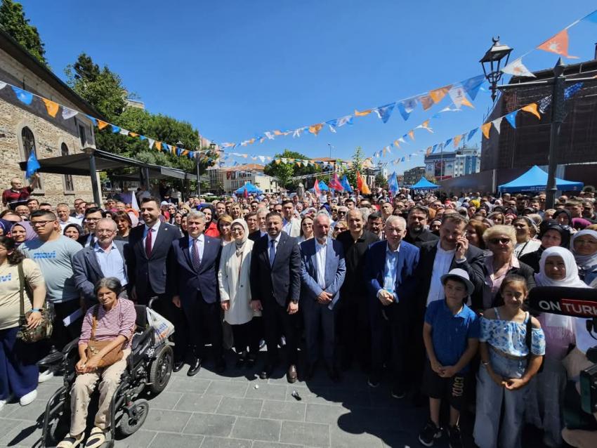 AK Parti Balıkesir Teşkilatı Bayramda Kenetlendi