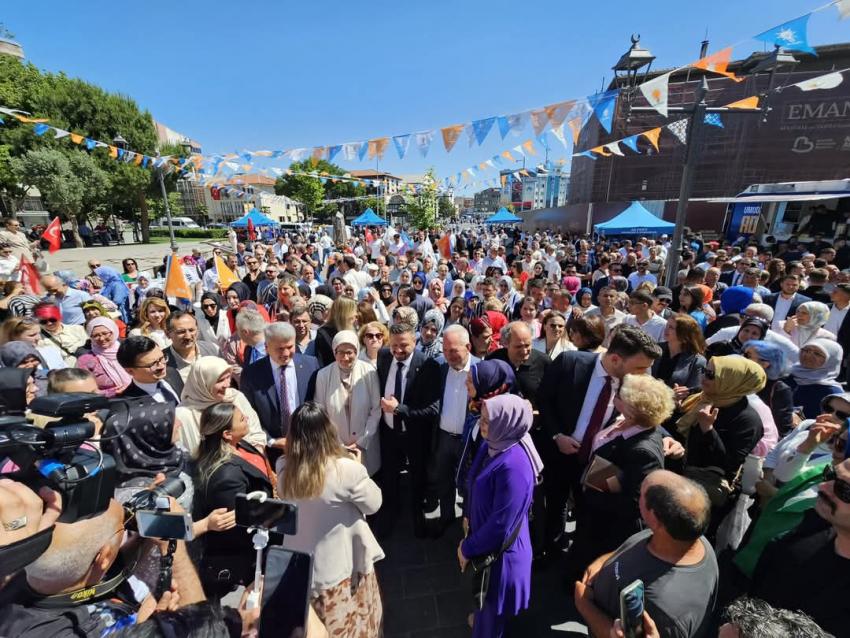 AK Parti Balıkesir Teşkilatı Bayramda Kenetlendi