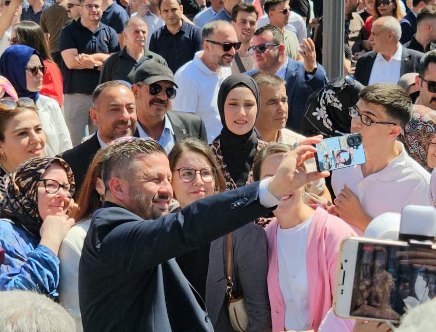 AK Parti Balıkesir Teşkilatı Bayramda Kenetlendi