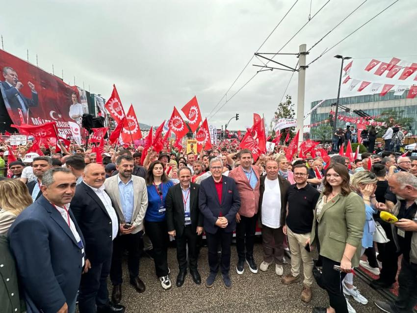 BANDIRMA’DAN DEMOKRASİ YÜRÜYÜŞÜNE GÜÇLÜ DESTEK