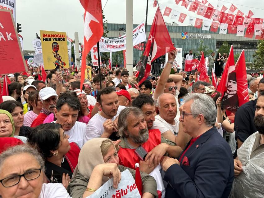 BANDIRMA’DAN DEMOKRASİ YÜRÜYÜŞÜNE GÜÇLÜ DESTEK