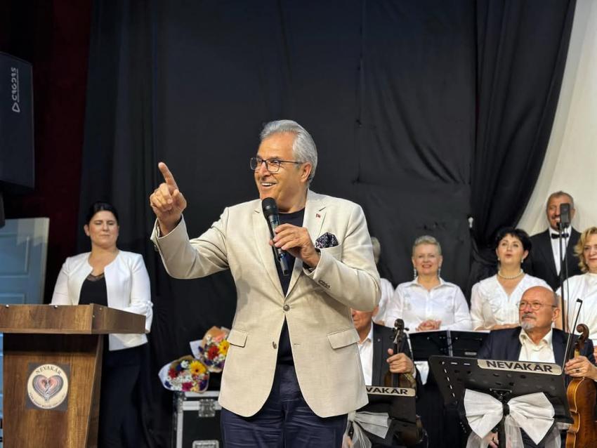 SAHİL ŞENLİKLERİ’NDE TÜRK SANAT MÜZİĞİ RÜZGÂRI ESTİ