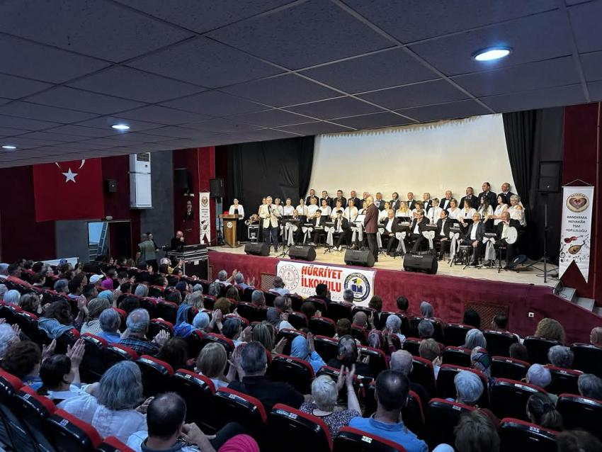 SAHİL ŞENLİKLERİ’NDE TÜRK SANAT MÜZİĞİ RÜZGÂRI ESTİ