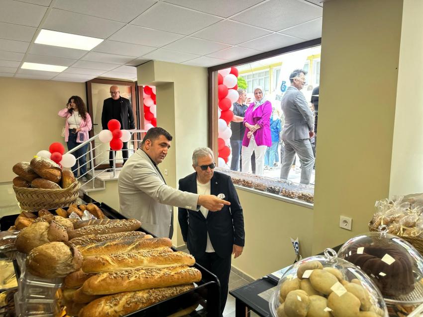 BANDIRMA BELEDİYESİ’NDEN GLUTENSİZ ÜRETİM ATILIMI: CUMHURİYET FIRINI AÇILDI
