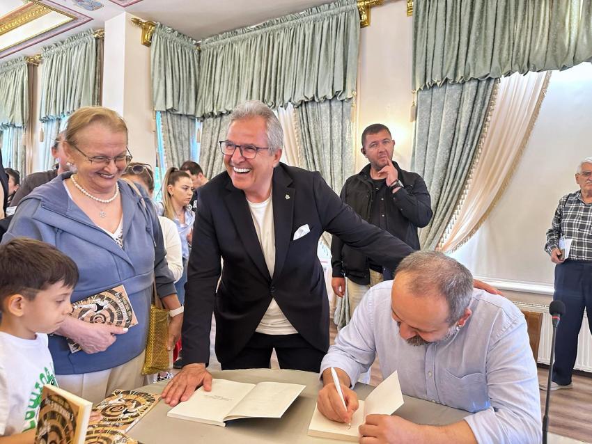 BANDIRMA’NIN HİKÂYELERİ EDEBİYATLA BULUŞTU