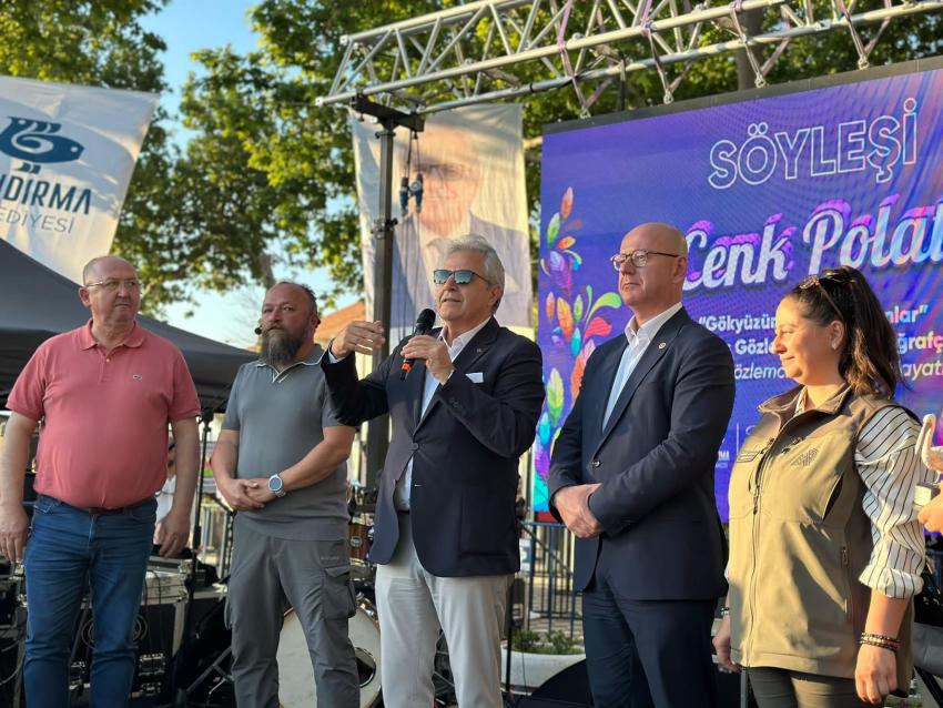 GÖKYÜZÜNE DOKUNAN ANLAR” SÖYLEŞİSİ BÜYÜK İLGİ ÇEKTİ