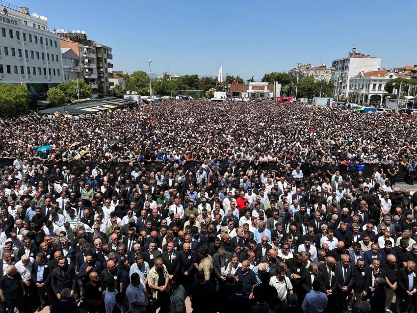 BAŞKAN MİRZA'DAN FERDİ ZEYREK İÇİN: ÇOK ERKEN OLDU, HİKAYE YARIM KALDI!
