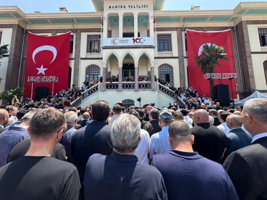 BAŞKAN MİRZA'DAN FERDİ ZEYREK İÇİN: ÇOK ERKEN OLDU, HİKAYE YARIM KALDI!