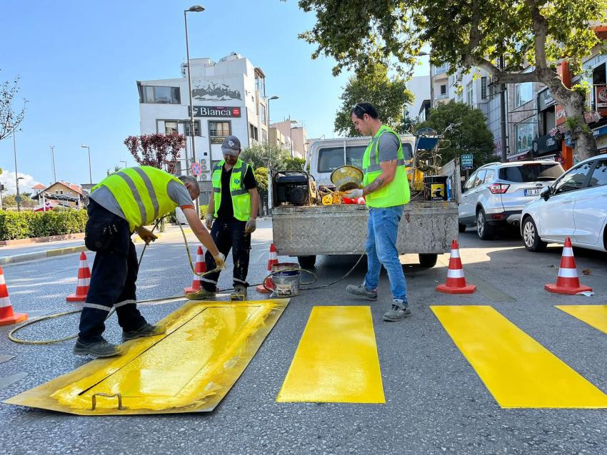 BANDIRMA BELEDİYESİ’NDEN GÖRÜNÜR GEÇİT, GÜVENLİ ADIM!