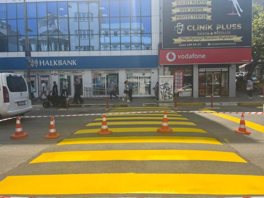 BANDIRMA BELEDİYESİ’NDEN GÖRÜNÜR GEÇİT, GÜVENLİ ADIM!